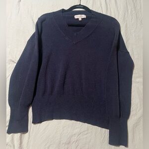 Philosophy Women’s V-Neck Sweater in Deep Navy